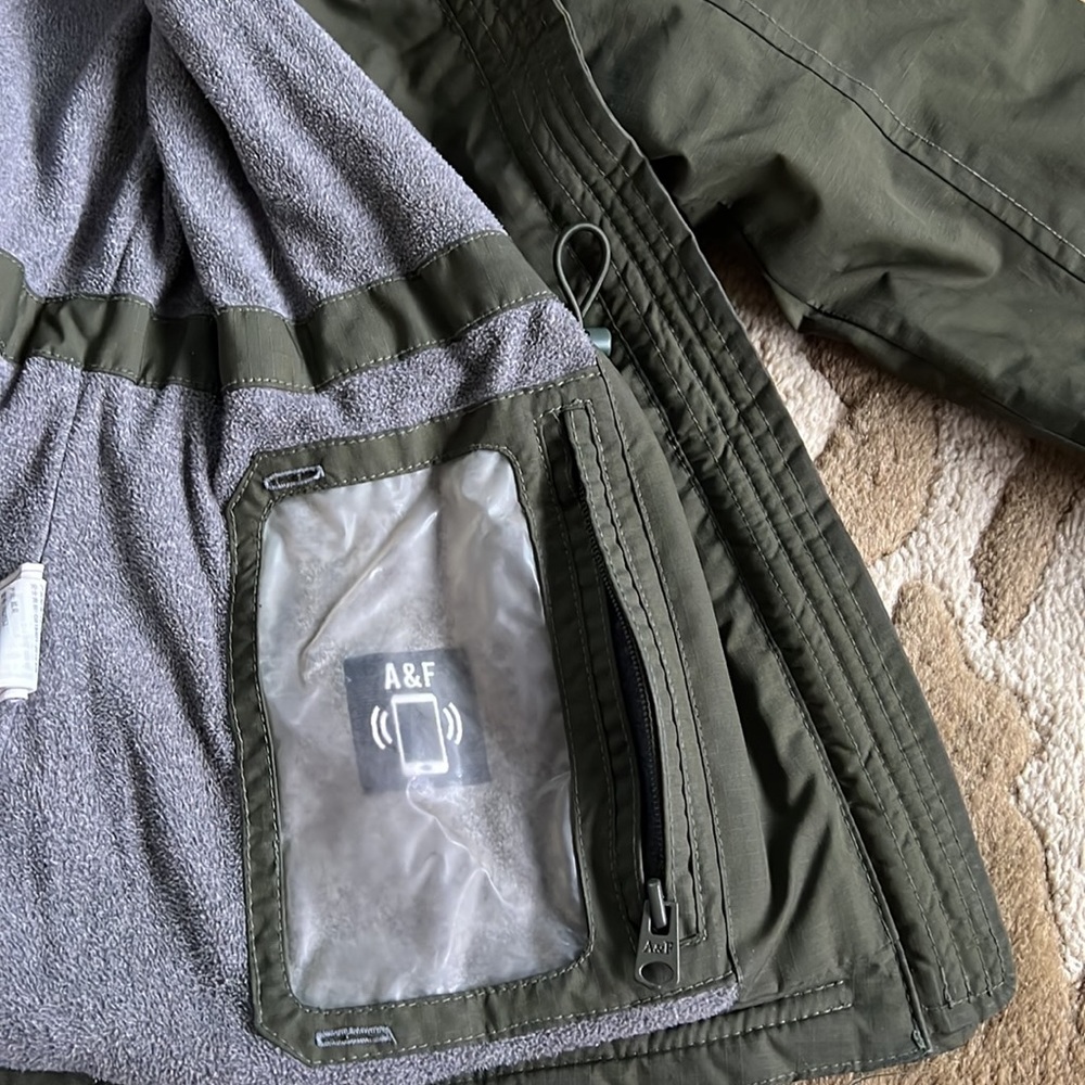 Abercrombie jacket - Picture 3 of 3